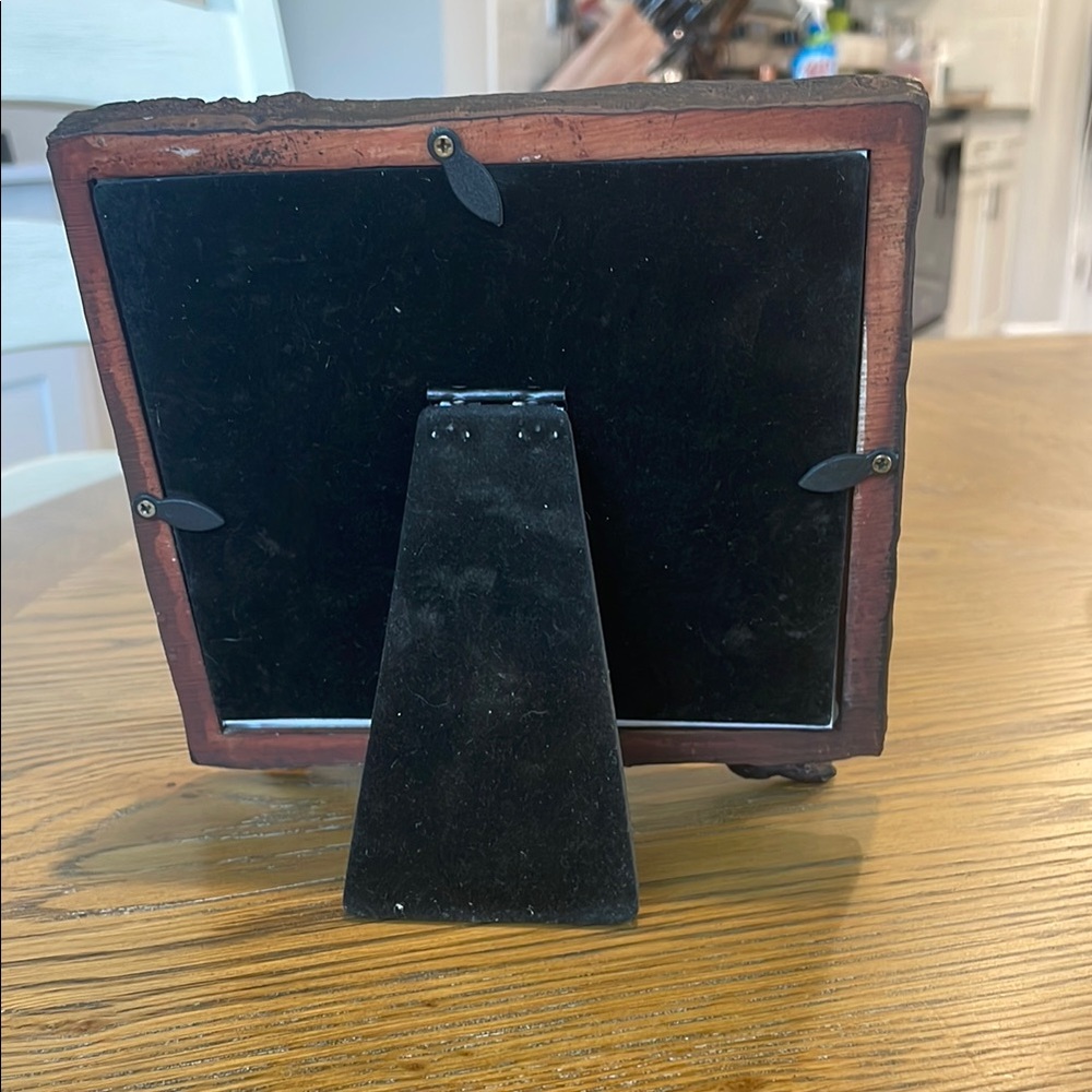 Rustic Brown Bird Frame - Picture 4 of 4